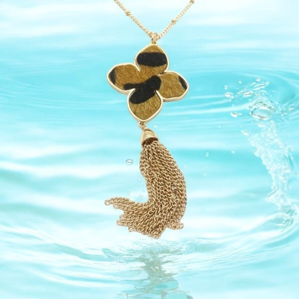 Wasserfeste, goldene Kette mit vierblättrigem Kleeblatt-Anhänger – 18k vergoldet im Leoparden-Design